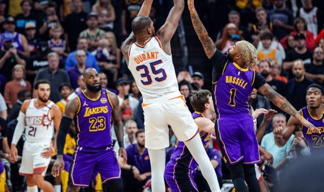 开云体育官网-生死时刻挥舞镰刀收割湖人 36岁KD再创得分纪录