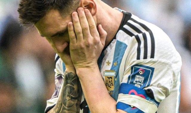 点射破门难掩力不从心，梅西的圆梦之旅惨淡开局