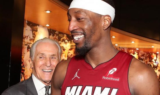 开云体育app下载-莱利：由衷为阿德巴约感到高兴 这是最伟大的瞬间之一